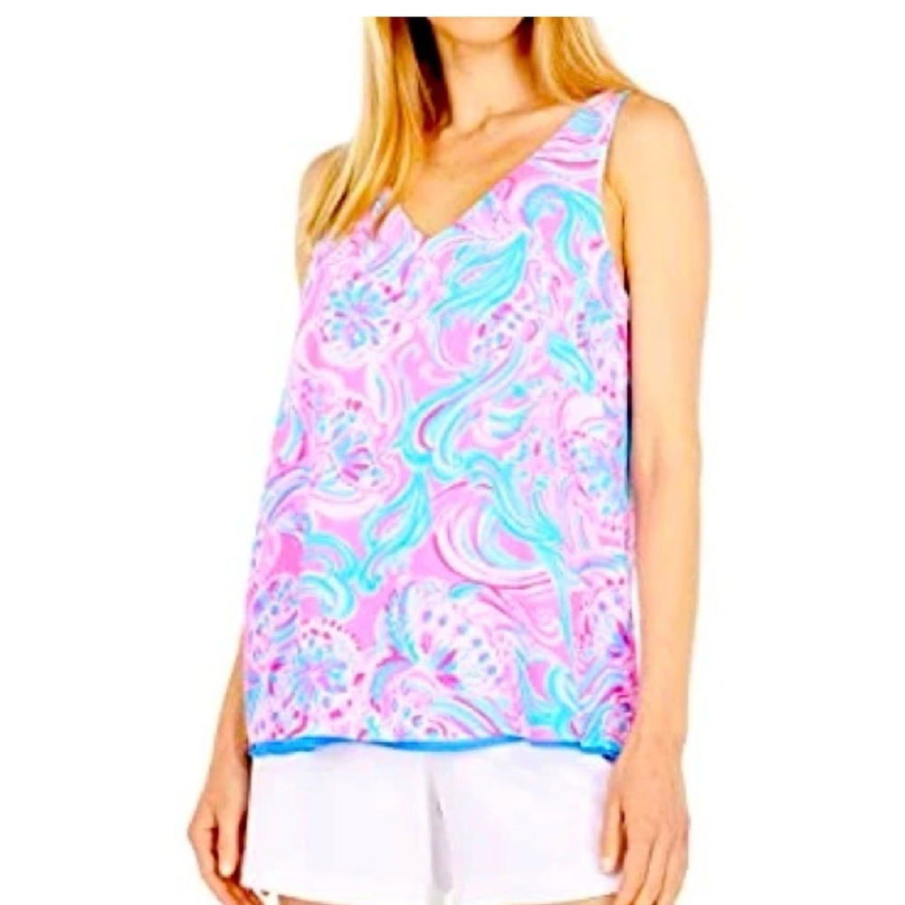 Excellent like new condition, Lilly Pulitzer reversible Florin top, XS